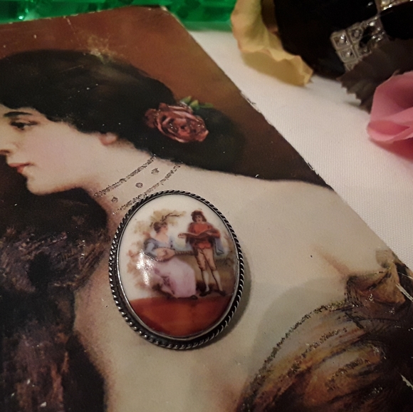 Jewelry - VTG 925 STERLING CAMEO PORCELAIN MINSTREL BROOCH
